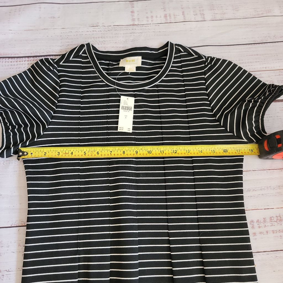 Maeve Anthropologie Black and White Striped Pleated Top Women's Small NWT - Picture 4 of 6